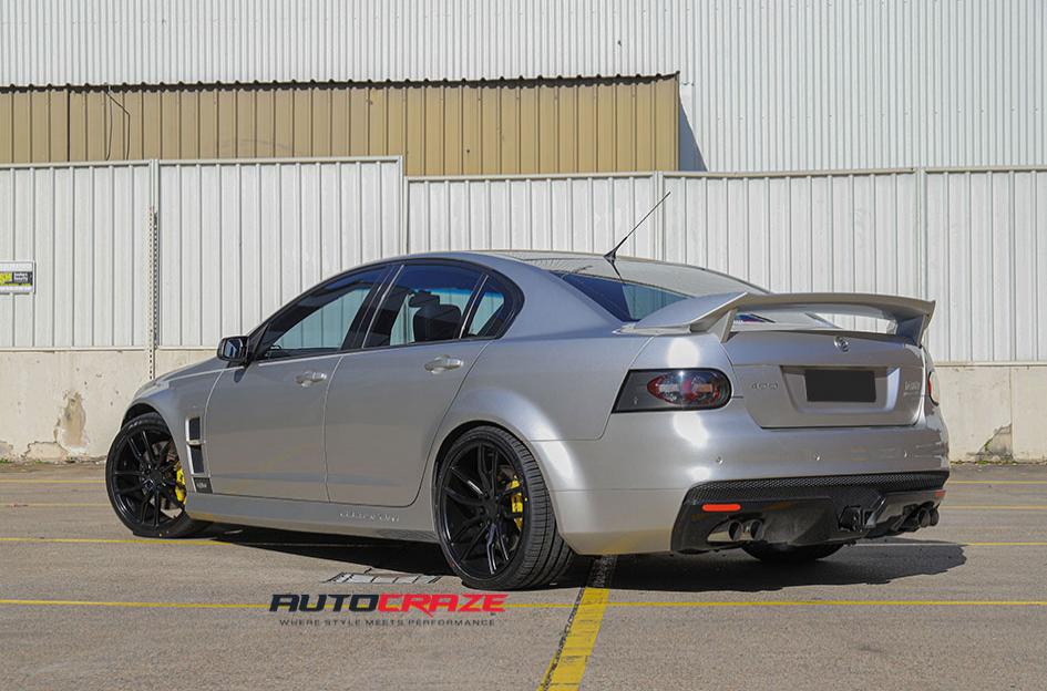 HOLDEN-COMMODORE-SF11-SATIN-BLACK